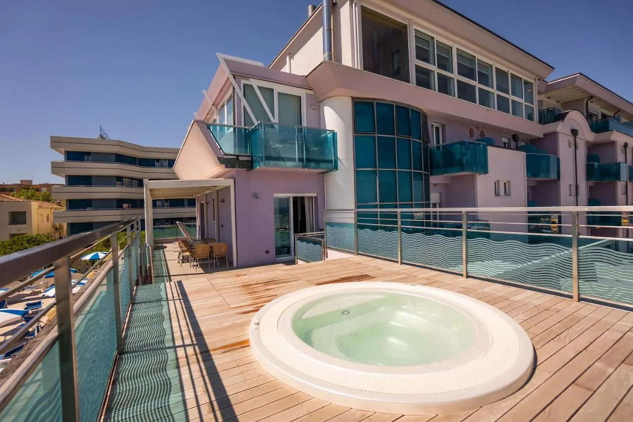 Hotel Lungomare Cesenatico Italien